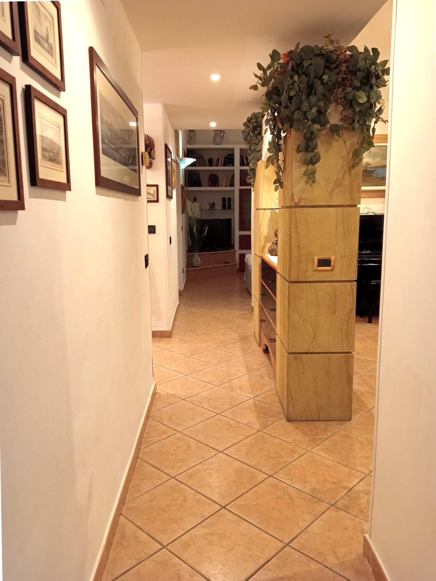 Periferia Sud, 3 Bedrooms Bedrooms, ,2 BathroomsBathrooms,Appartamento,Vendita,1315