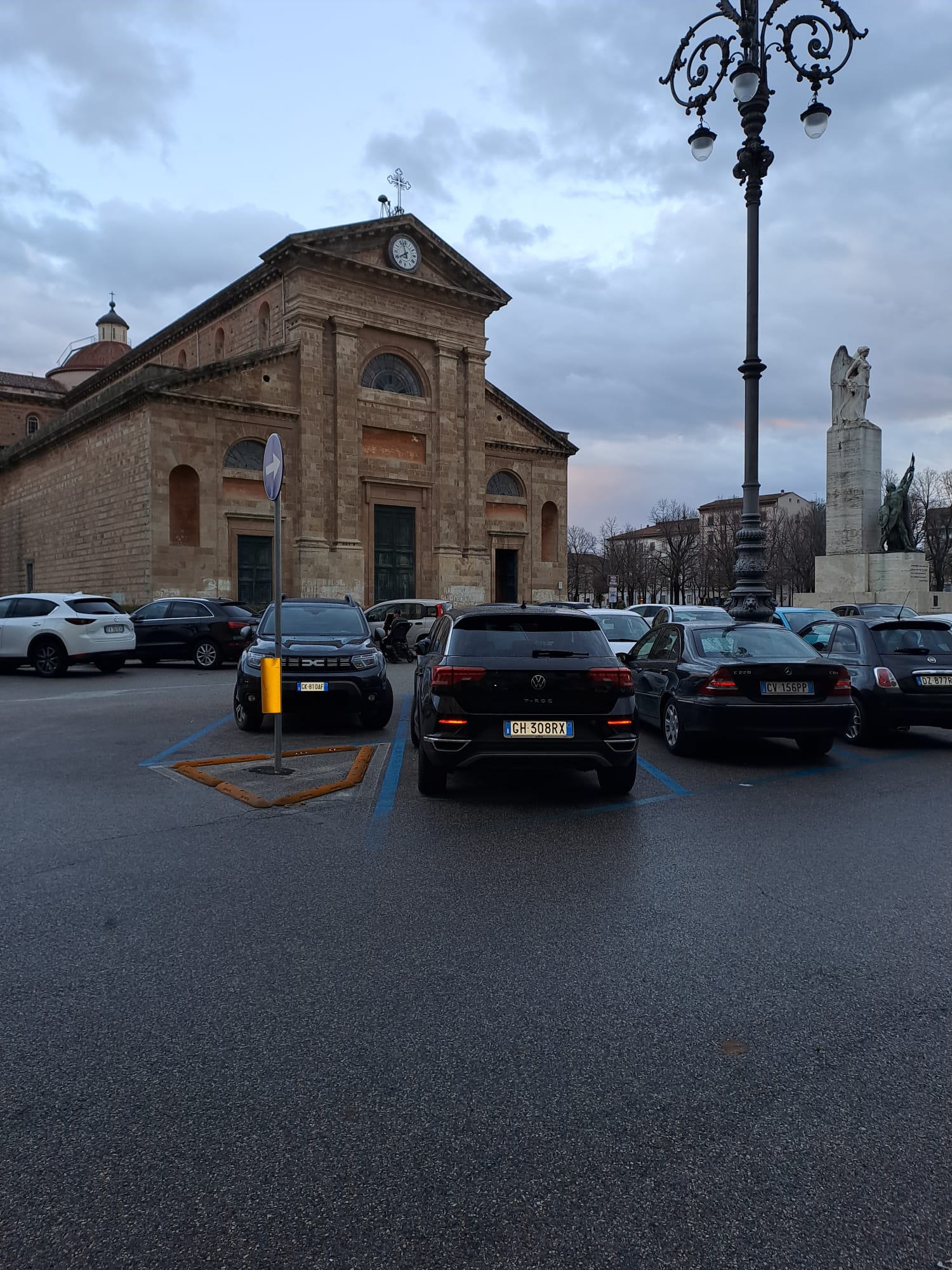 Centro Residenziale, 4 Bedrooms Bedrooms, ,1 BagnoBathrooms,Appartamento,Vendita,1320