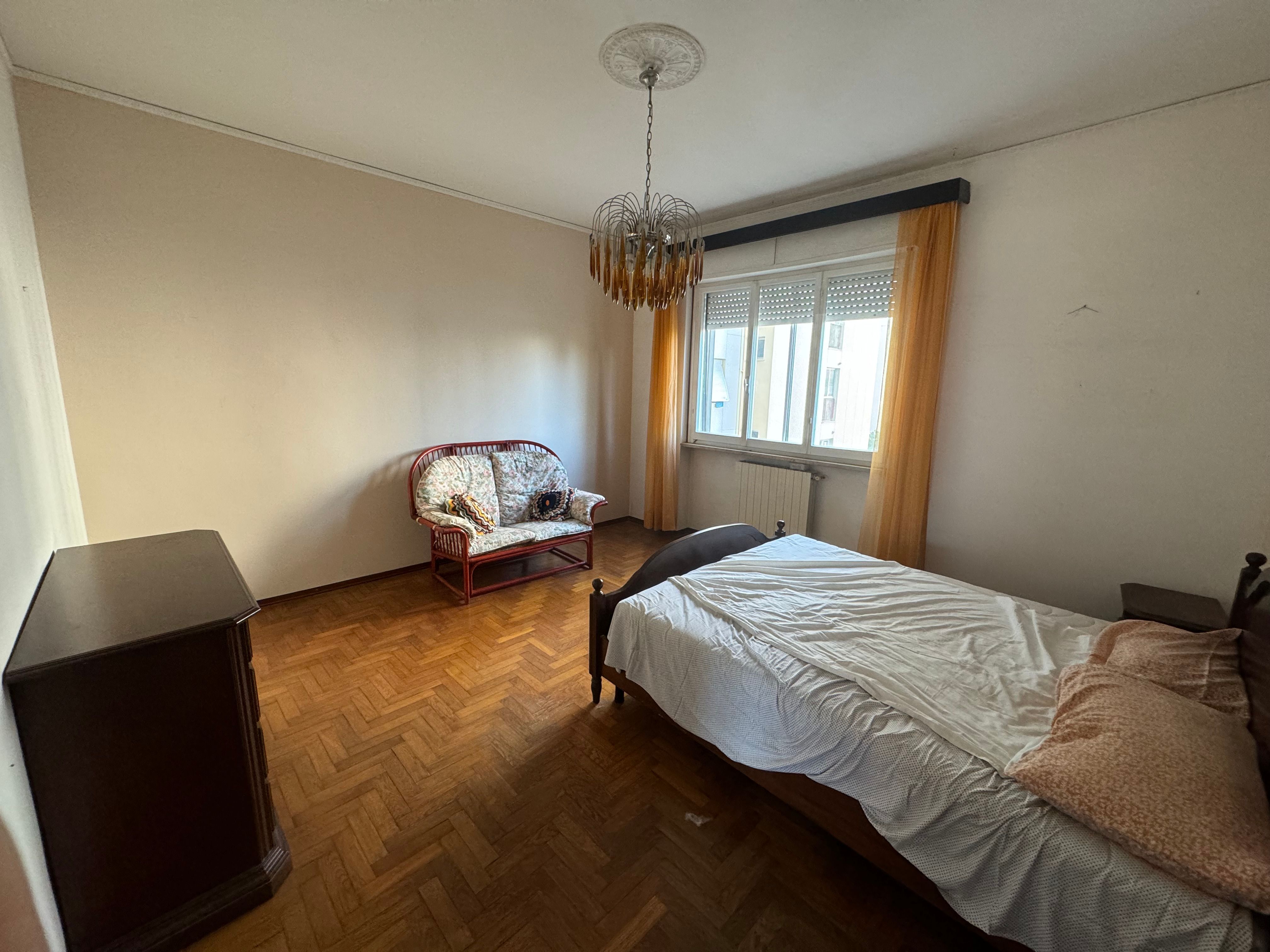 Periferia Sud, 3 Bedrooms Bedrooms, ,2 BathroomsBathrooms,Appartamento,Vendita,1420